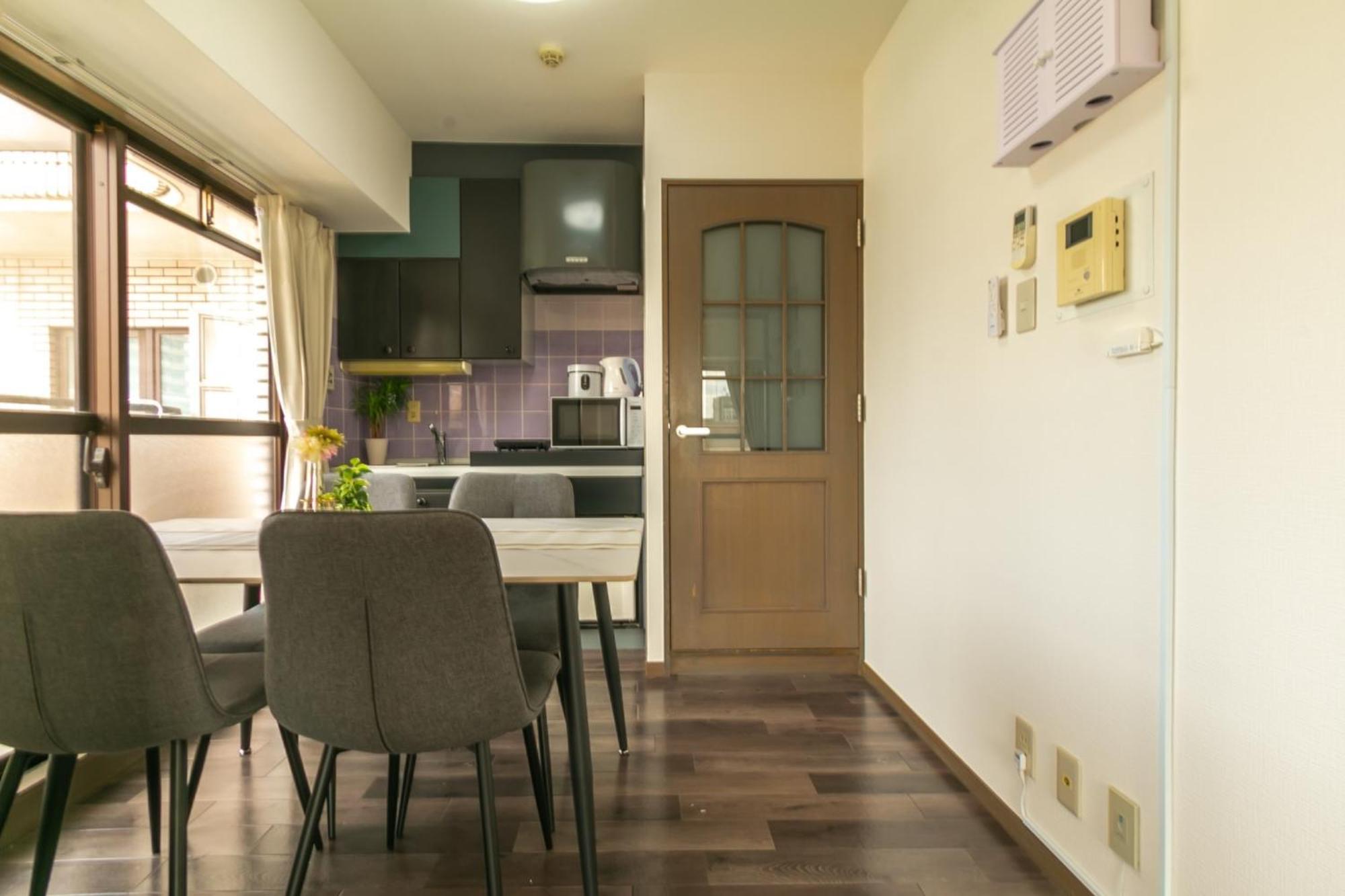 Grace Nagahori - Vacation 17984 Apartment